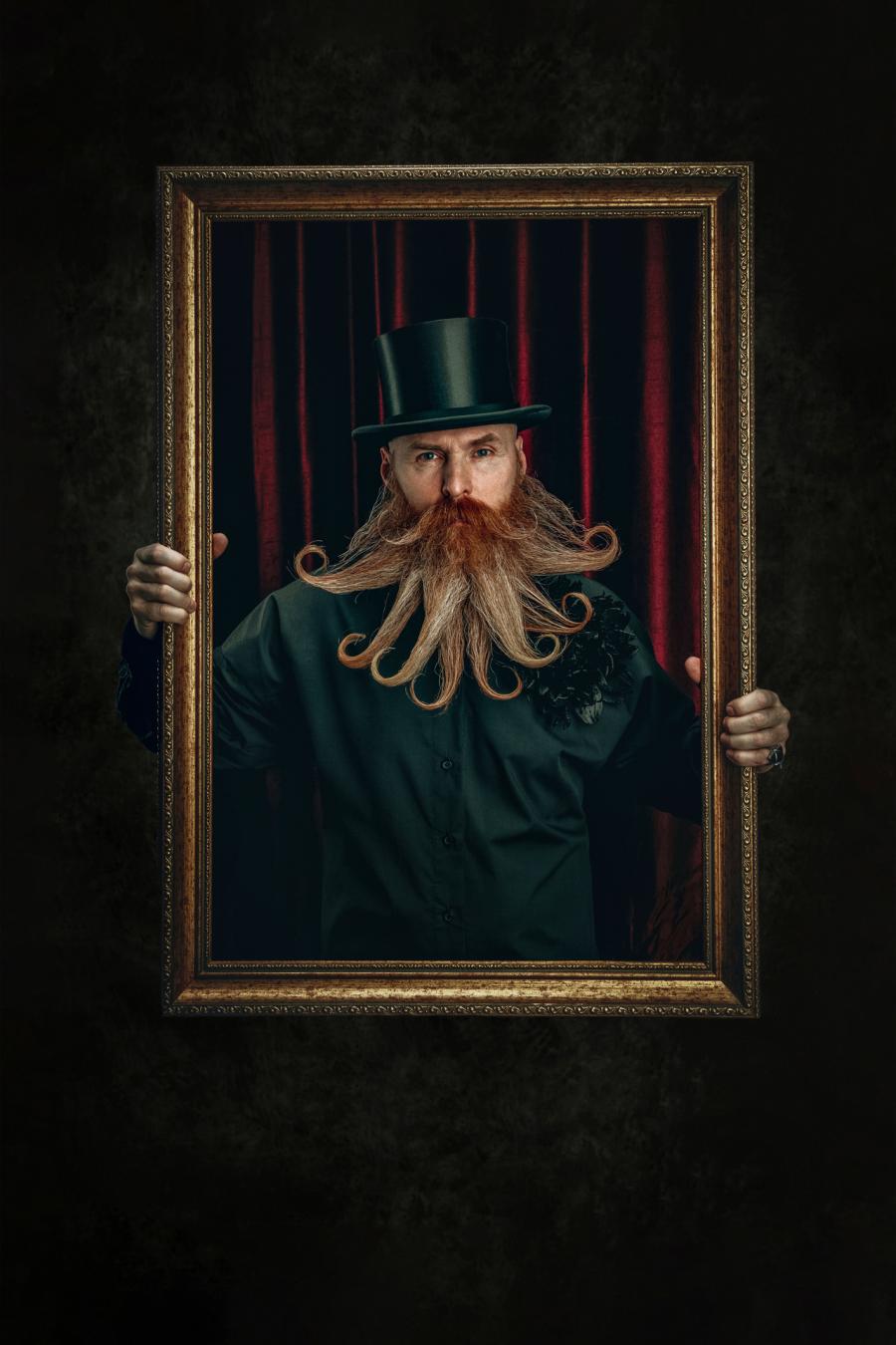 In captivity of the ...
